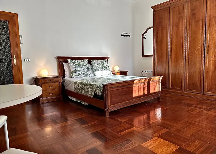 بيت ضيافة Bologna Centrale Rooms *