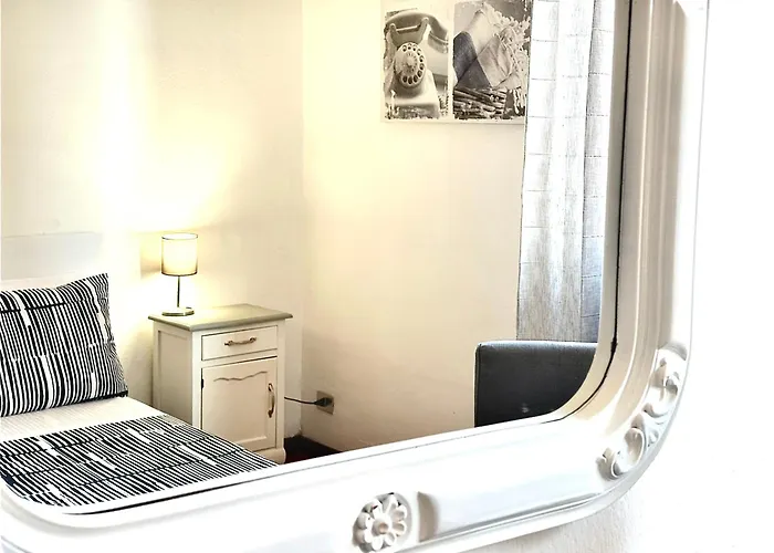 Bologna Centrale Rooms 게스트하우스 *