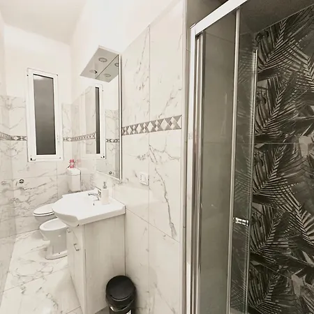 Πανσιόν Bologna Centrale Rooms