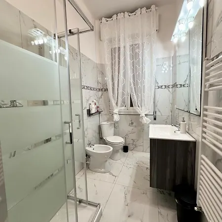 Bologna Centrale Rooms בית הארחה