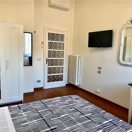 Bologna Centrale Rooms בית הארחה בולוניה